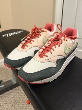 Nike Air Max 1 Easter